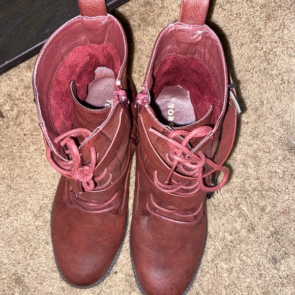 Torrid size 9 FAUX LEATHER HARDWARE COMBAT BOOTS - Picture 6 of 6
